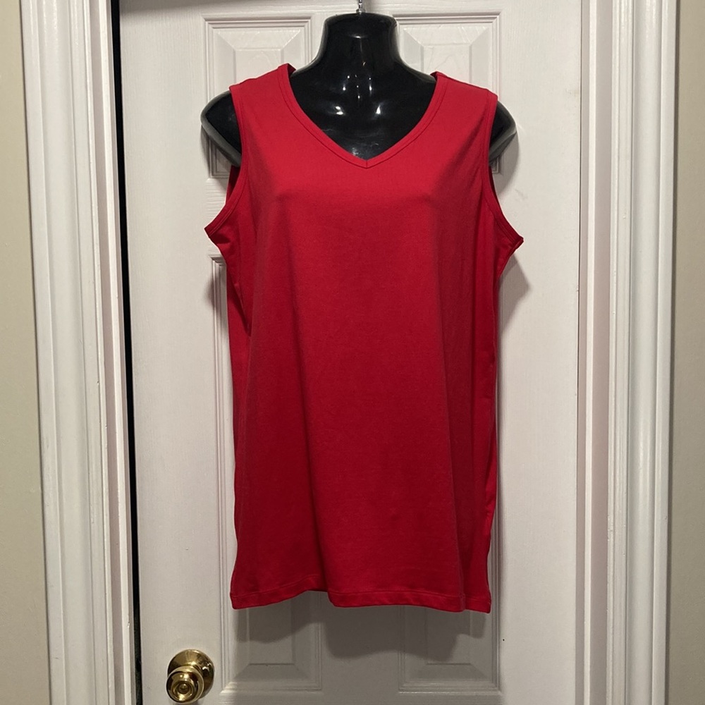 ❤️ 2/$30 * ❤️ Orly Red Sleeveless V-Neck Tank Top - Sz M